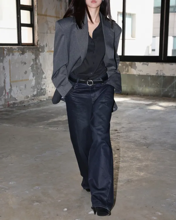 dark coated wide jeans