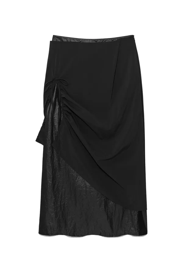 SHIRRING LAYERED MAXI SKIRT IN BLACK