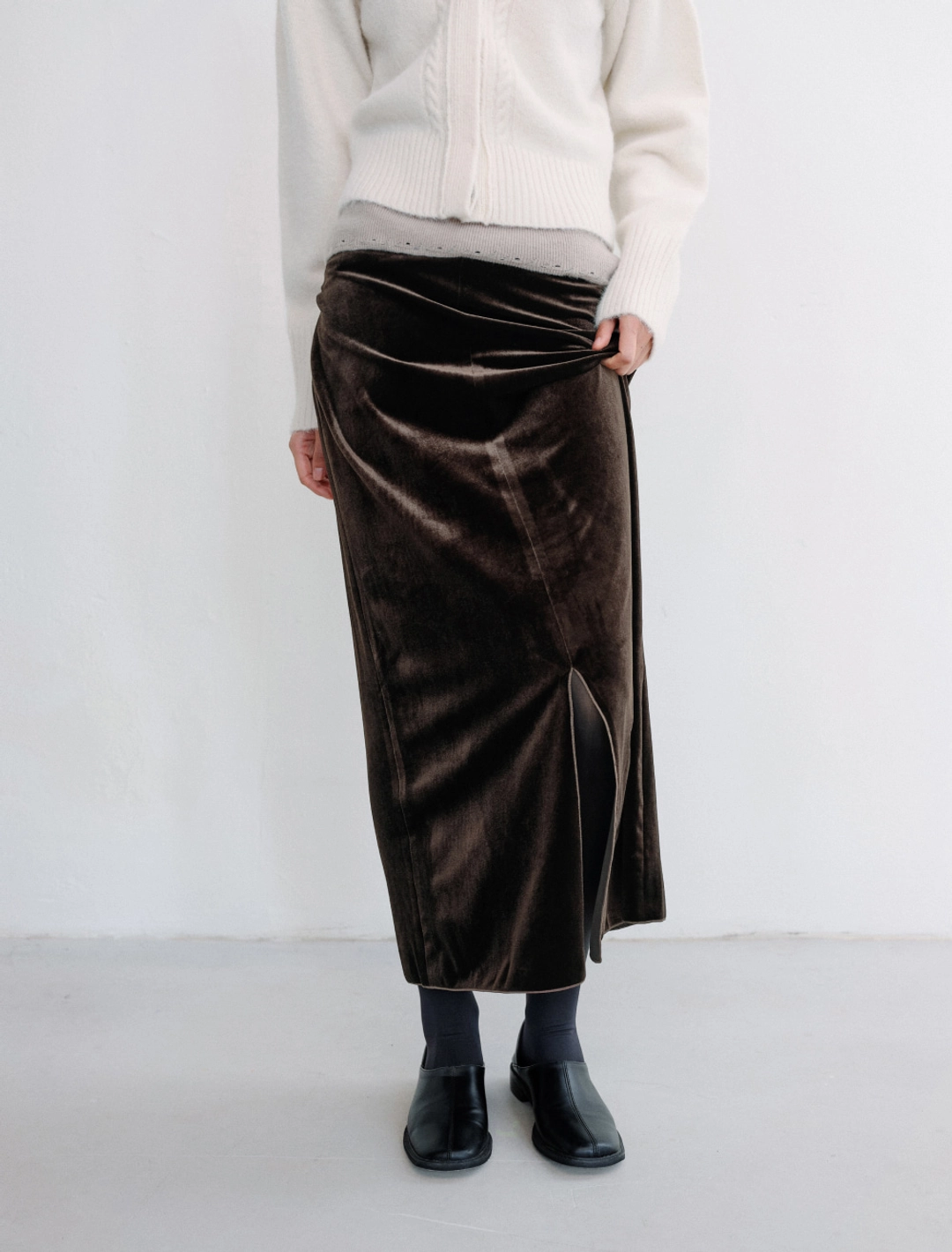 로우타이드 SOFT VELOUR MAXI SKIRT [BROWN] 상품 이미지 1