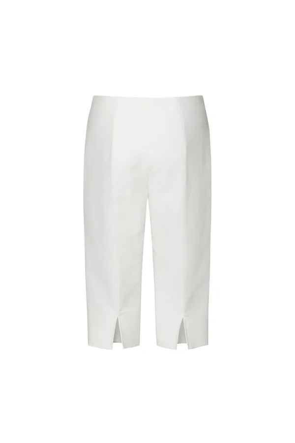 BACK SLIT CAPRI PANTS [WHITE]