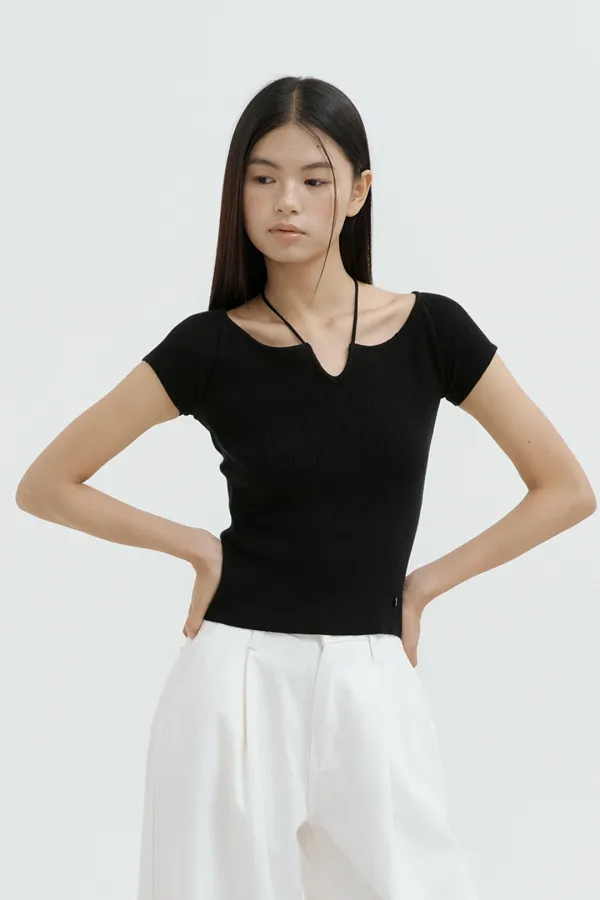Strap Neck Ribbed Knit Top (black)