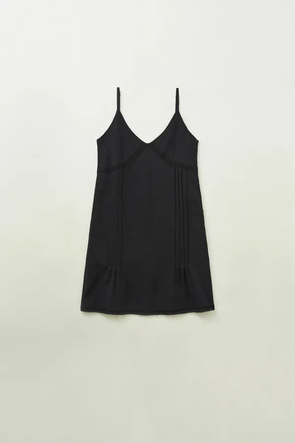 Lace tuck dress (Black)