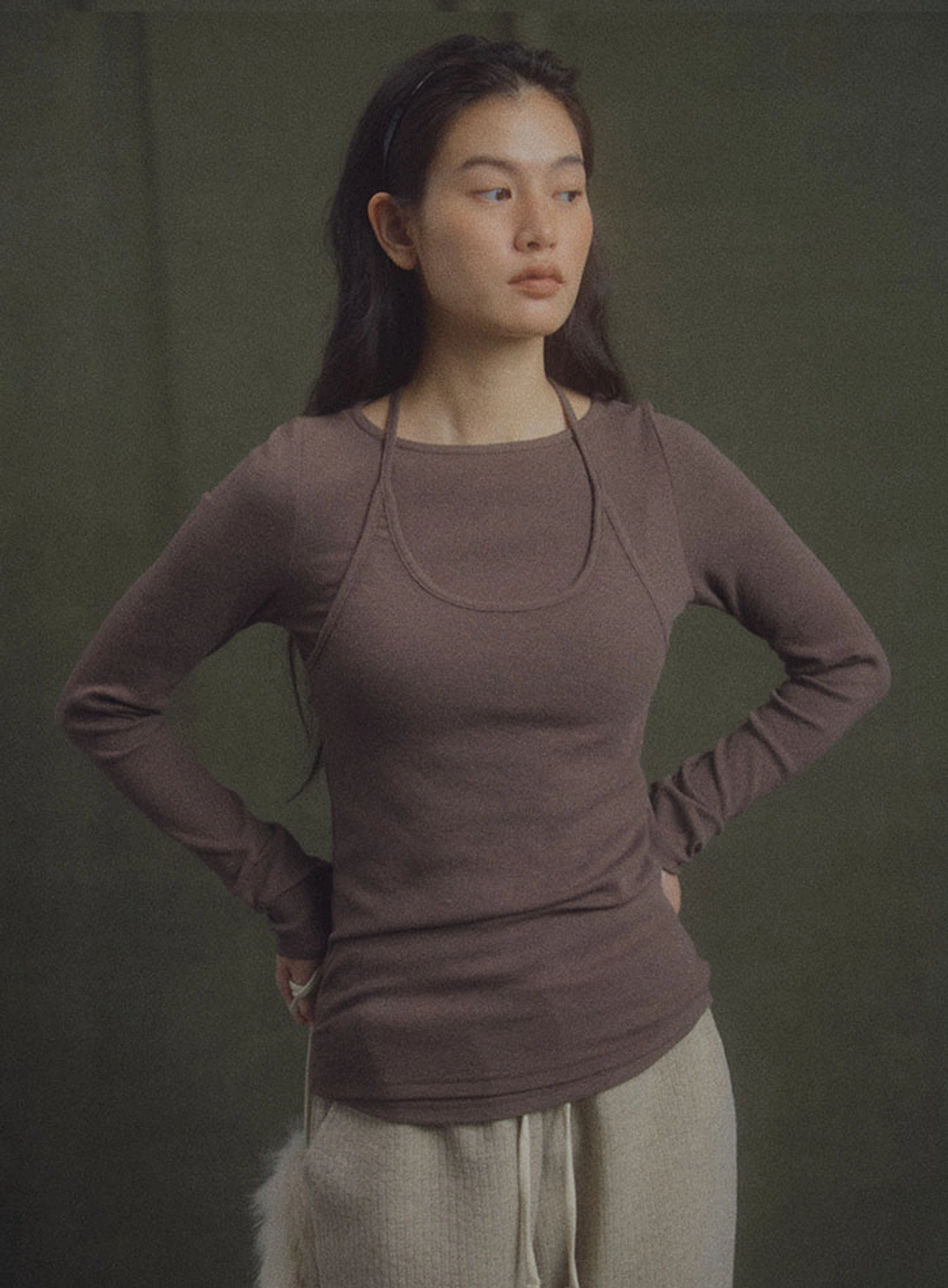 망고매니플리즈 YARO HALTER TEE_BROWN 상품 이미지 2