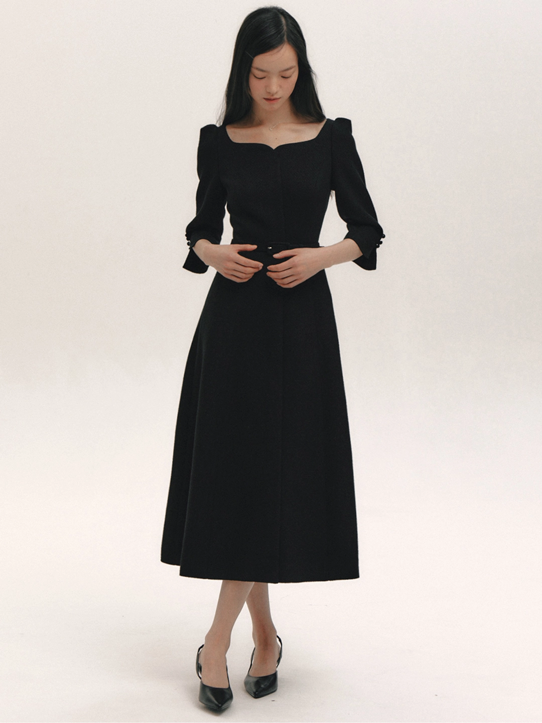 플로움 Classic Heartneck Dress(2color) 상품 이미지 1