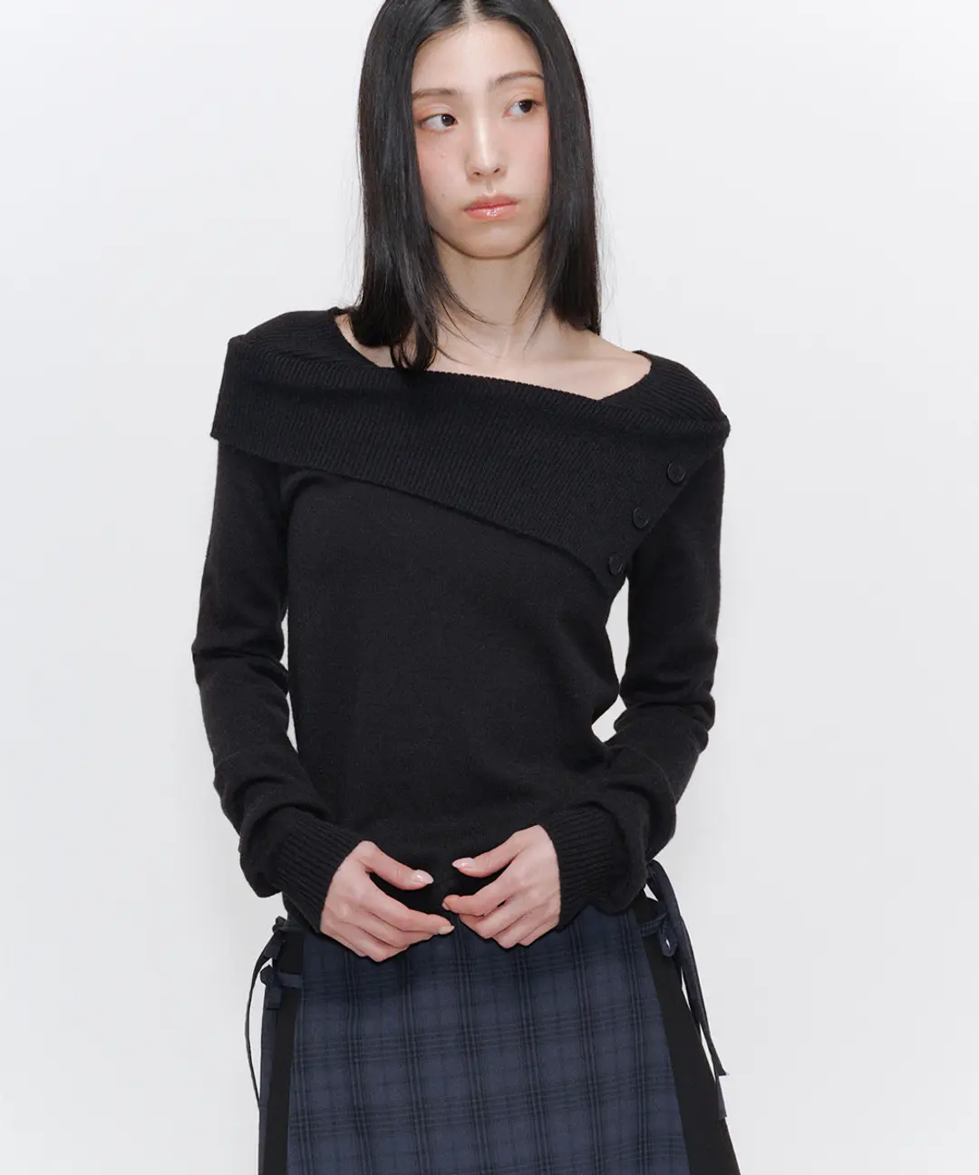 미세키서울 Oblique line button knit BLACK 상품 이미지 2