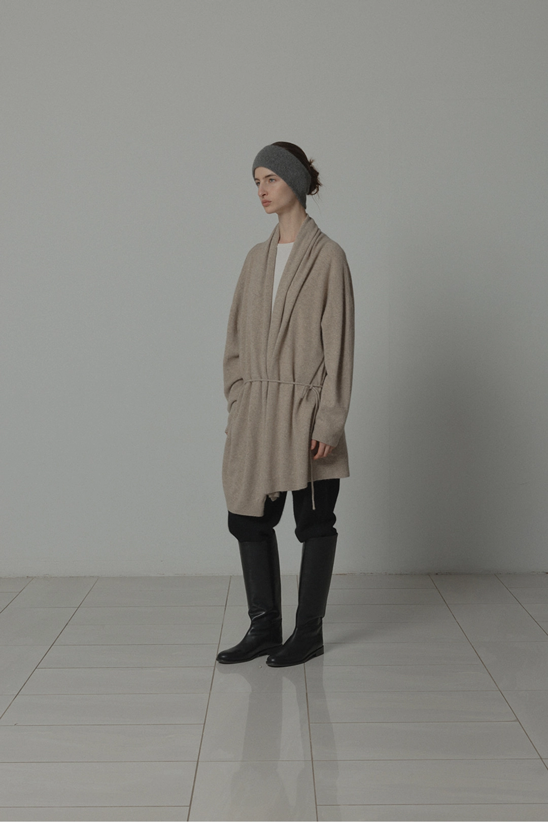 르917 INES SHAWL COLLAR CARDIGAN [BEIGE] 상품 이미지 2