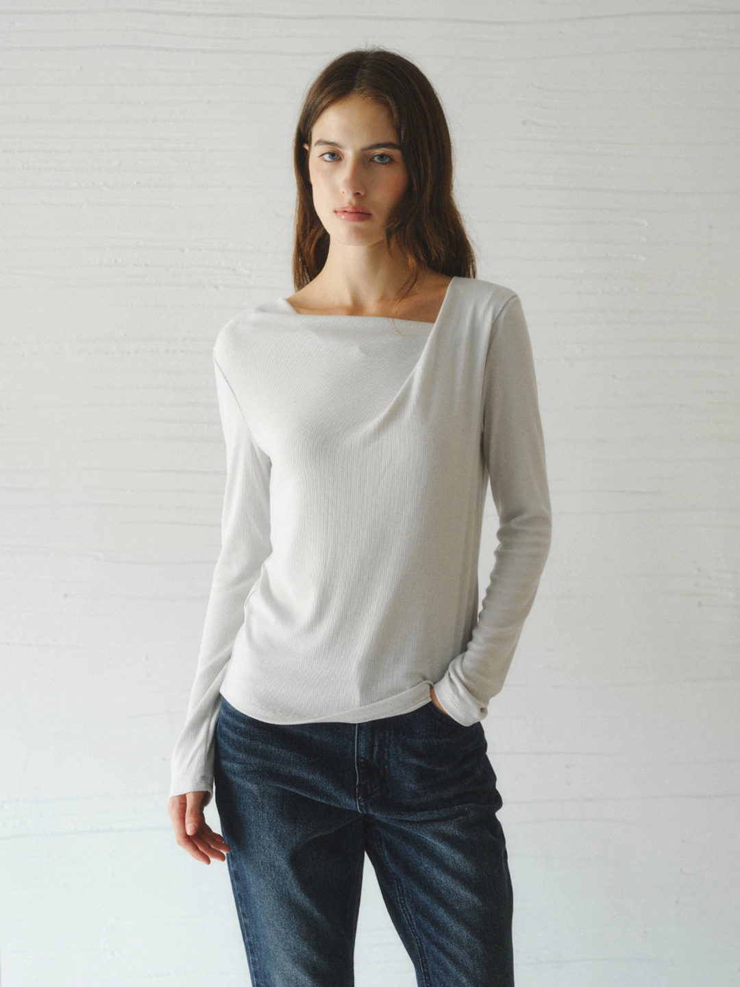 르니나 ROEL drape neck t-shirt_light gray 상품 이미지 1