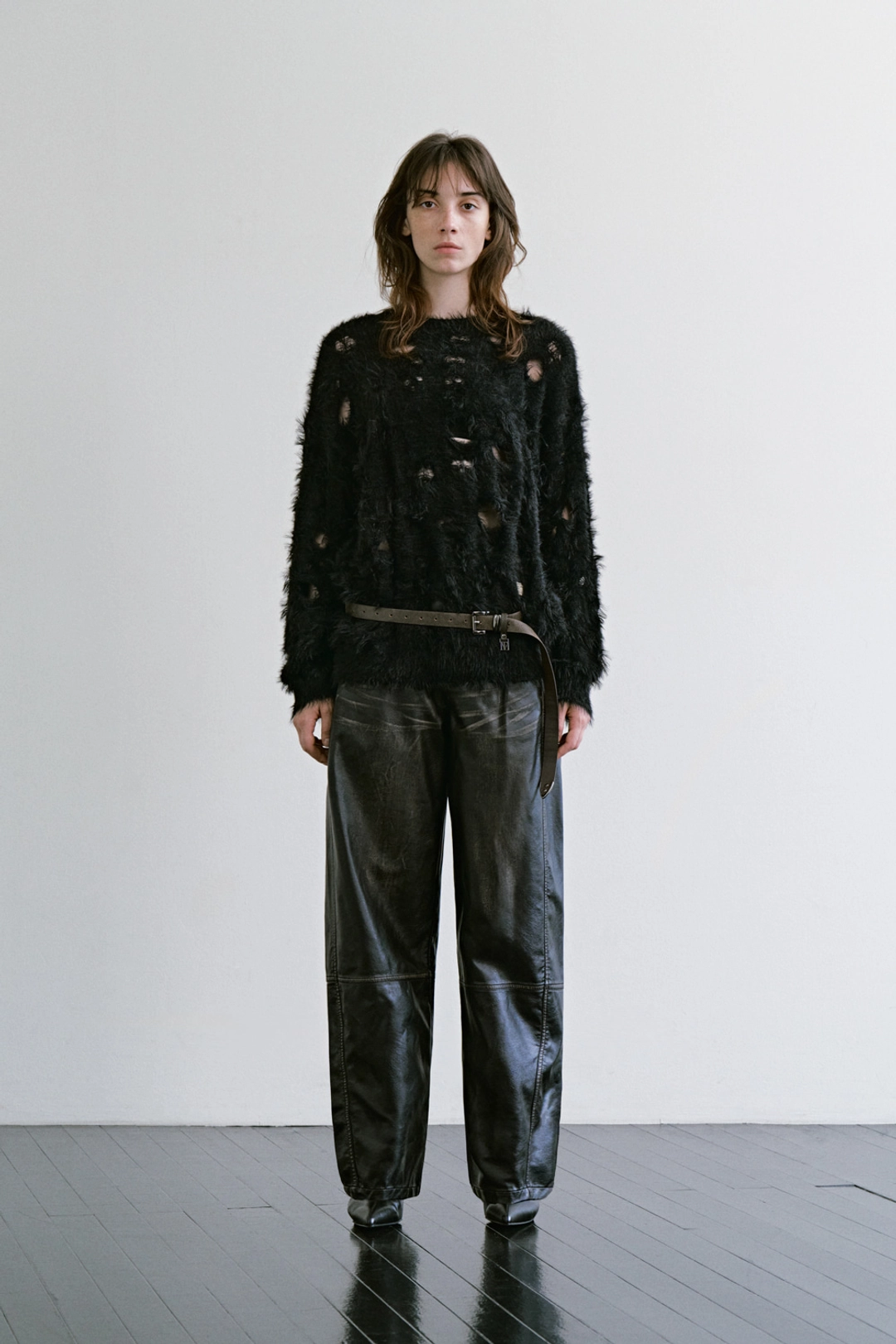 트리밍버드 Shaggy distressed Hole Knit [ Black ] 상품 이미지 2