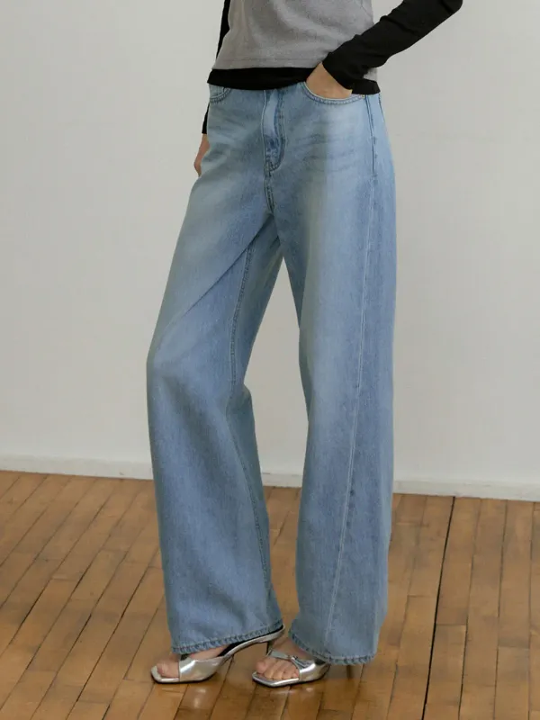 BLUE DIAGONAL SEAM DENIM