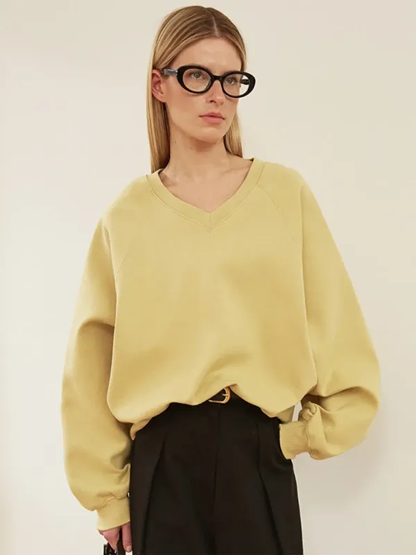 Rounded cotton V-neck sweatshirts