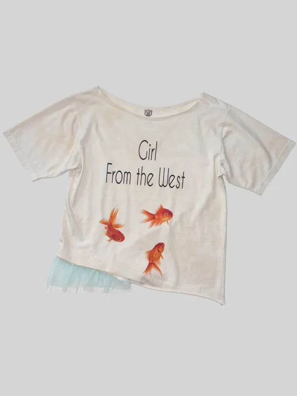 Wander Girl Off-Shoulder Tee Dirty White