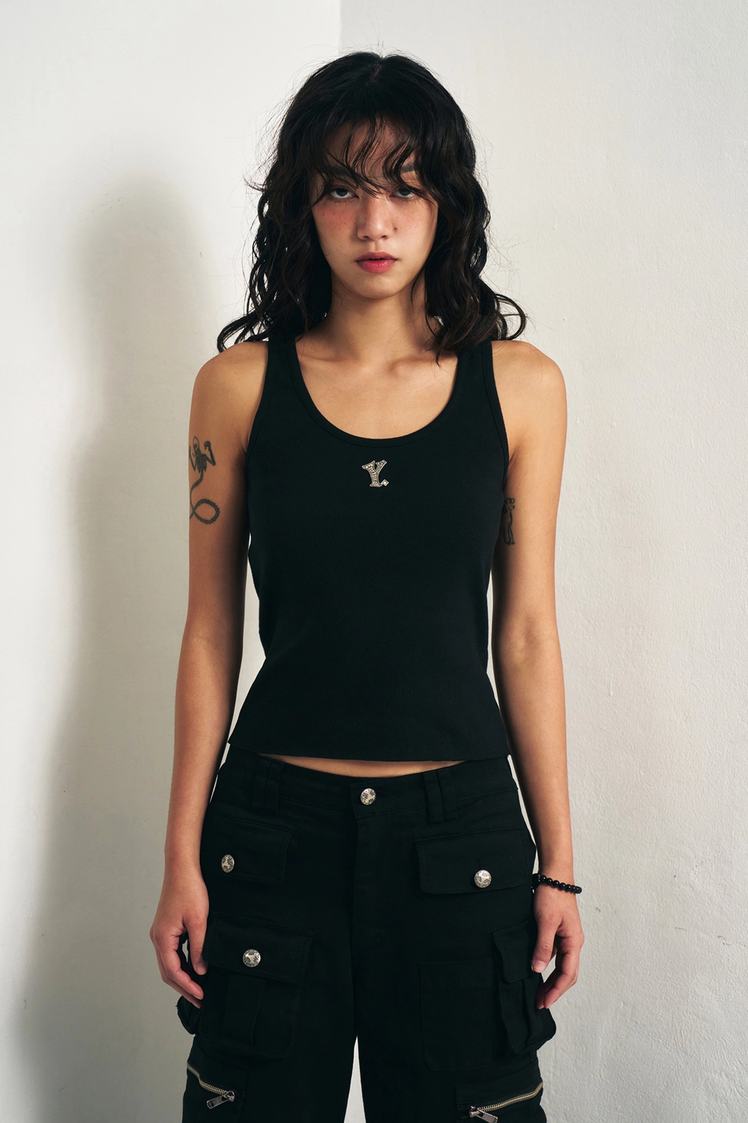 와이이이엘 Y. RIBBED SLEEVELESS TOP BLACK 상품 이미지 2