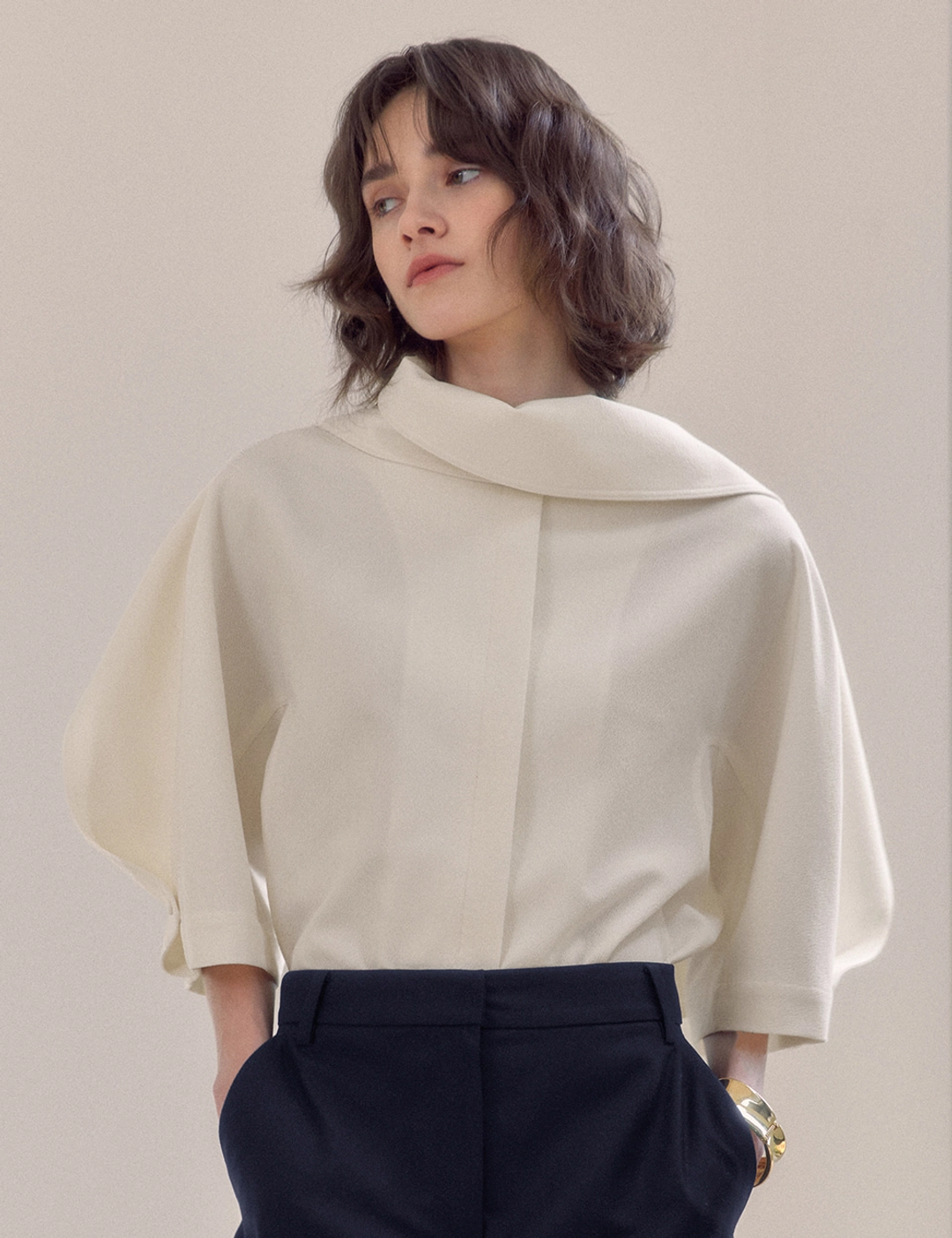 노미나떼 Vento Scarf Blouse (Cream) 상품 이미지 2