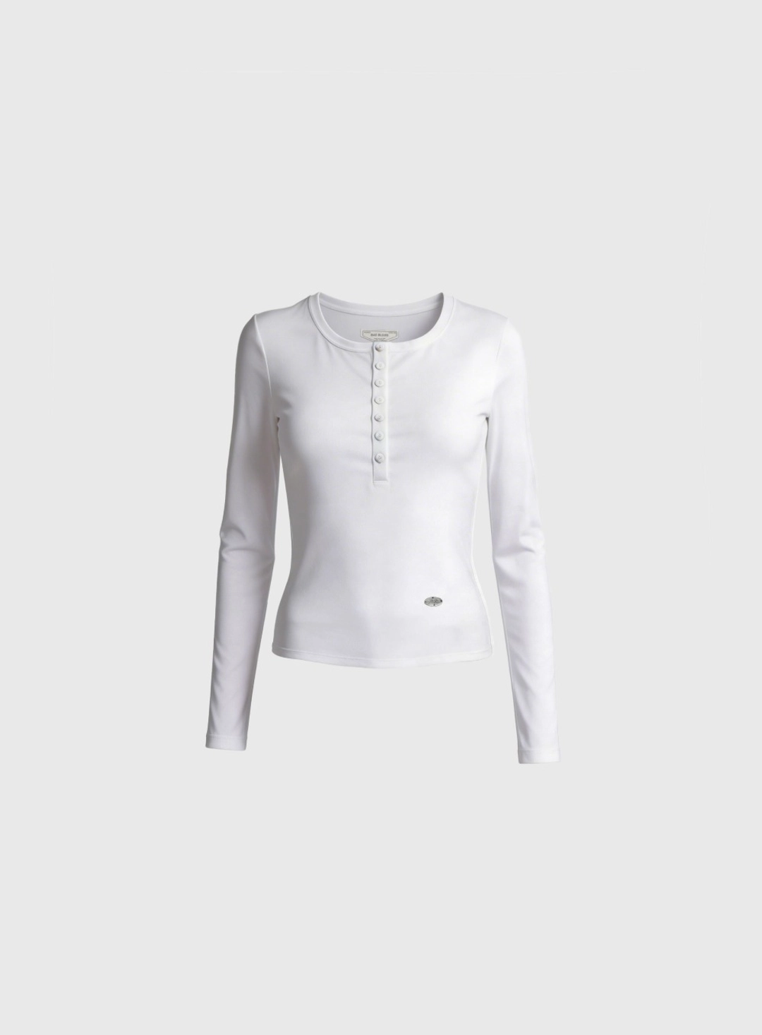배드블러드 [w-tee26-057] Sleek Cotton Henley Neck Long Sleeve T-Shirt - White 상품 이미지 1
