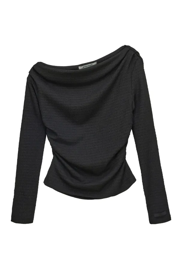 OFF-SHOULDER SHIRRING TOP (BLACK)