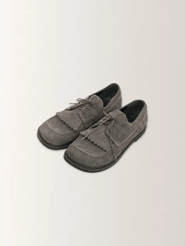 SUEDE TESSLE LOAFER [ CHARCOAL ]