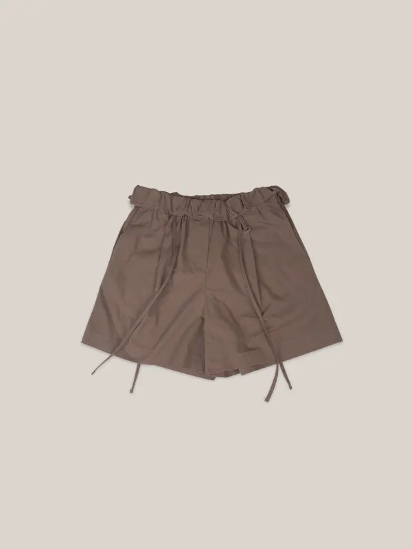 RUFFLE STRING PANTS  [ BROWN ]