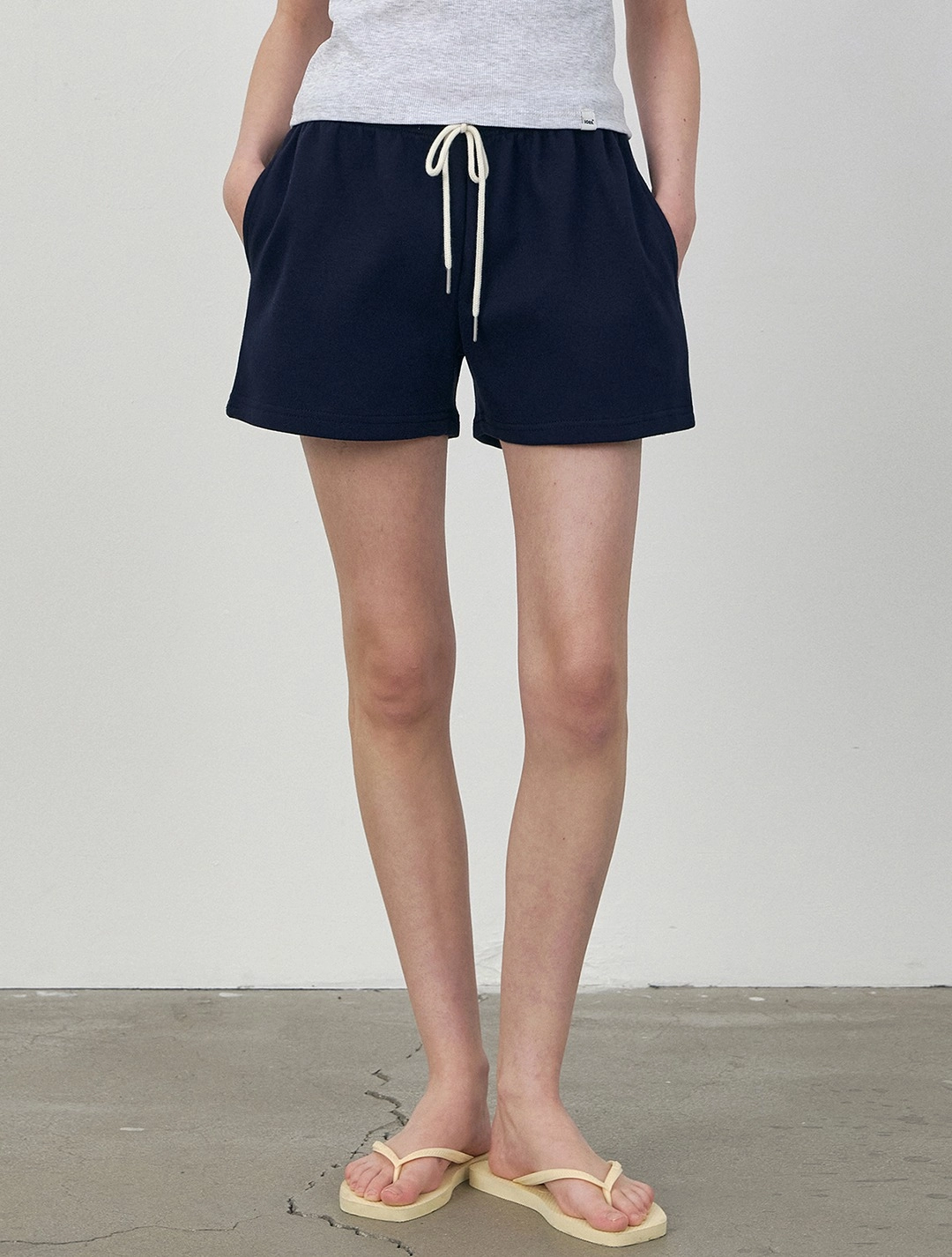 로에일 Basic string sweat short pants_Navy 상품 이미지 1