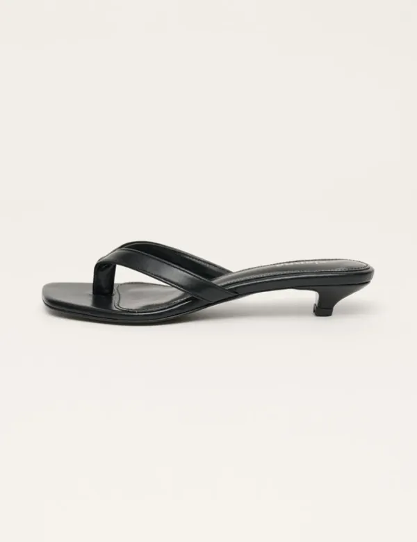 Low Flip Flop Sandals (Black)
