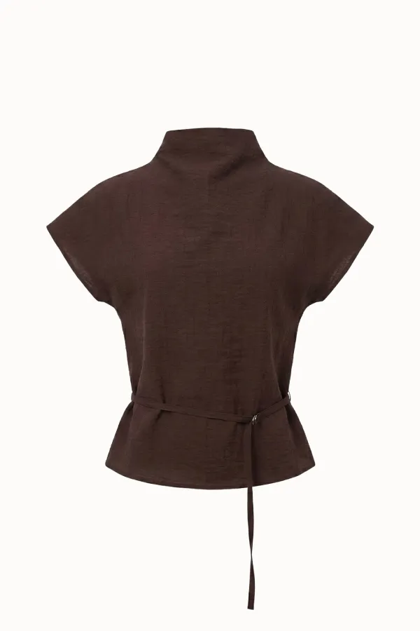 [2차 리오더]Linkle High-Neck Cap Sleeve Blouse[LMBFSPSH322]-Chocolate Brown