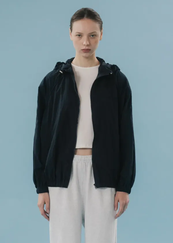 Hooded wind breaker (navy)