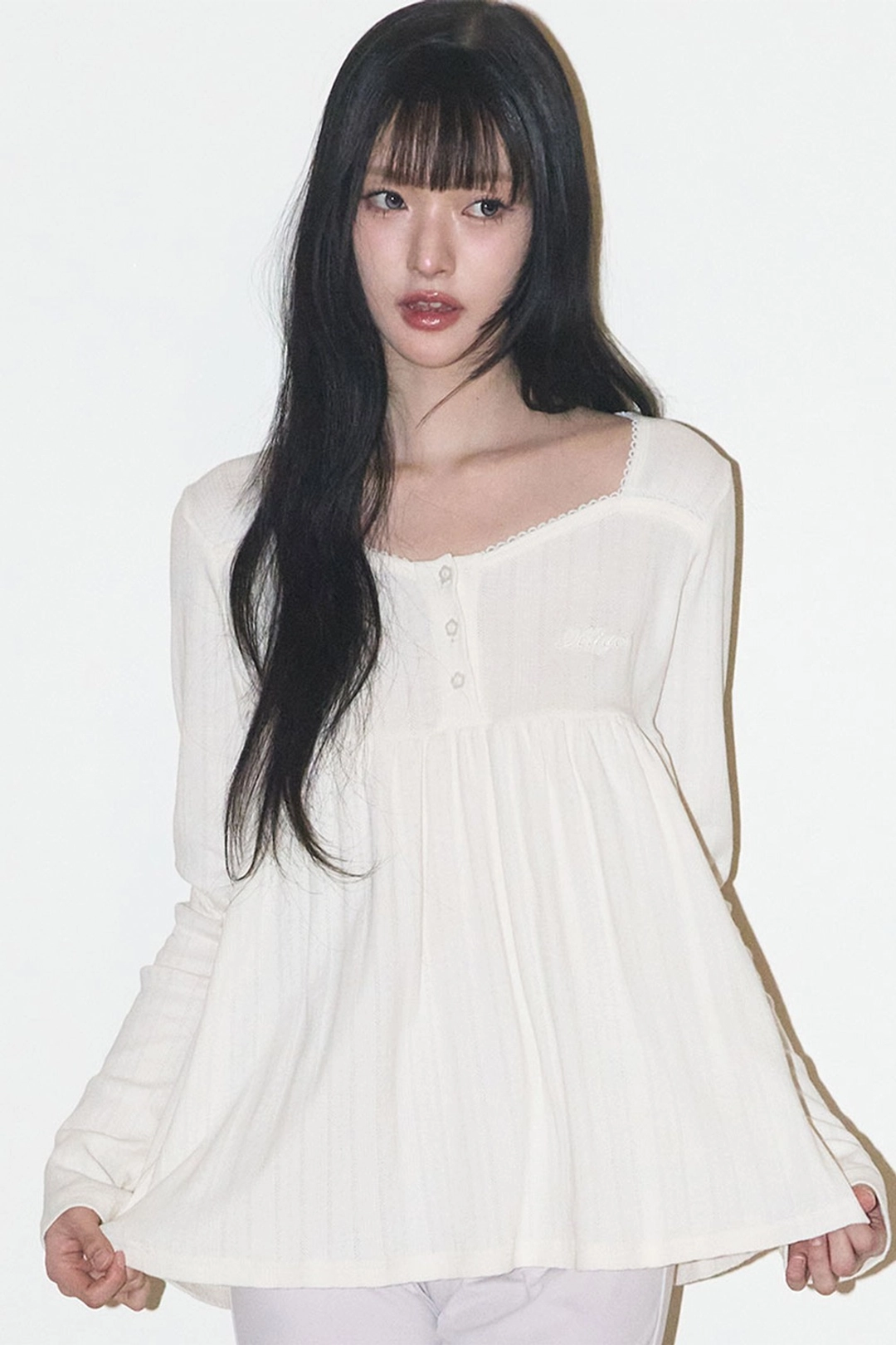 일리고 플레어 셔링 롱슬리브 크림 상품 이미지 2