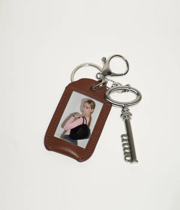 meaning of keyring _Brown