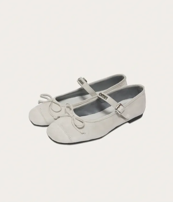 omn Flat Shoes _Cloud Dancer