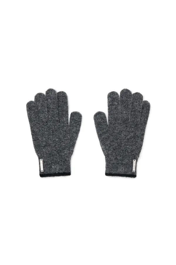 BOUCLE KNIT GLOVES IN CHARCOAL