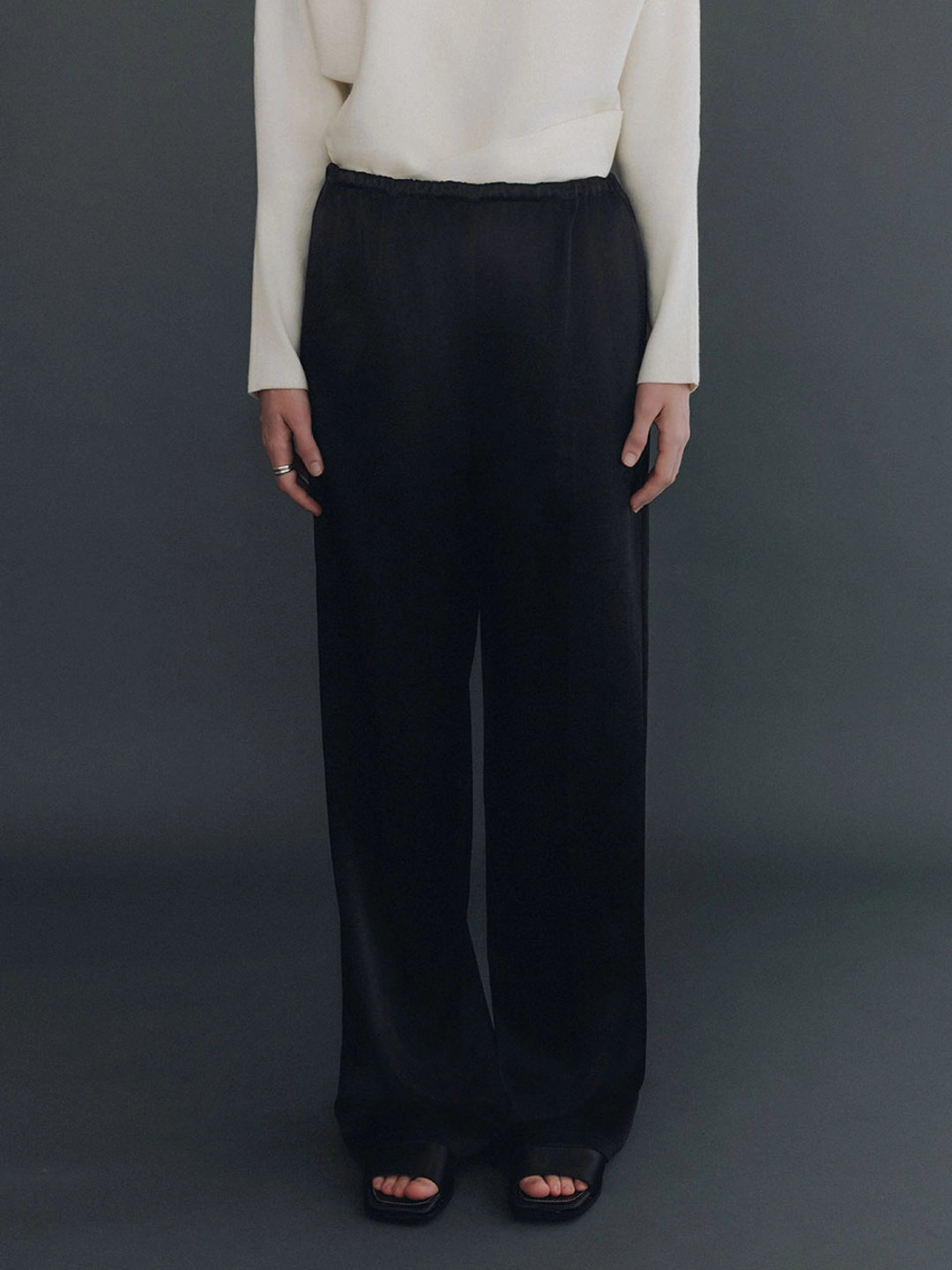 루에브르 Glossy Satin Banding Pants SW6AL894-10 상품 이미지 1