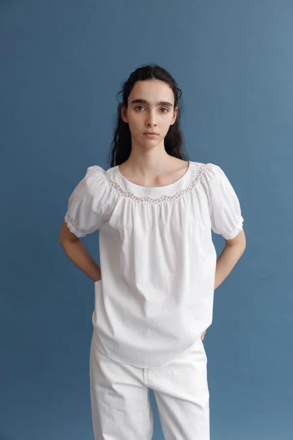 Heart lace blouse (White)