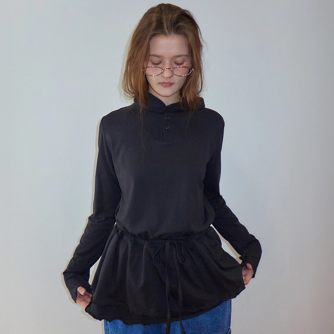 론론 DRAWSTRING RUFFLE LAYERED LONG SLEEVE HOODIE DRESS BLACK 상품 이미지 2