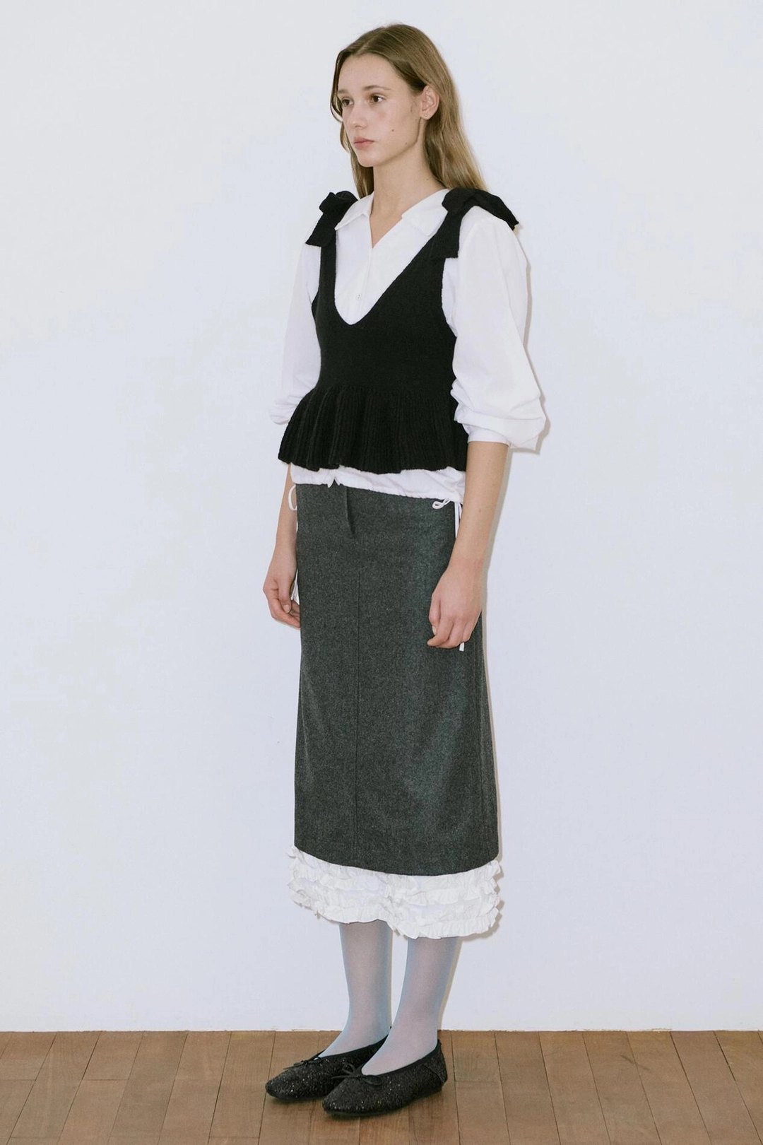 시눈 Ribbon Tie Frill Sleeveless (Black) 상품 이미지 2