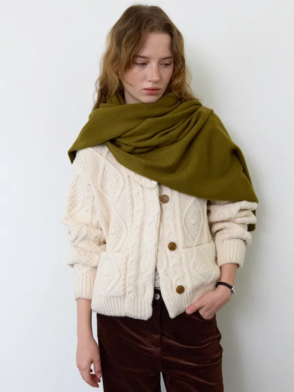 A HAND STITCH CABLE CARDIGAN_IVORY