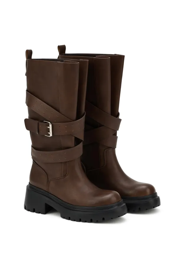 WILD BUCKLE BOOTS IN BROWN