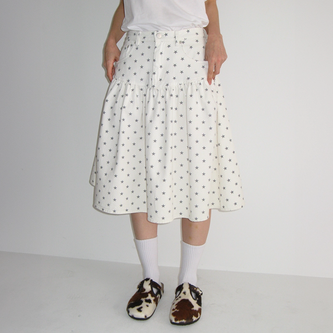 론론 SHIRRING FLARE MID SKIRT WHITE STAR 상품 이미지 2