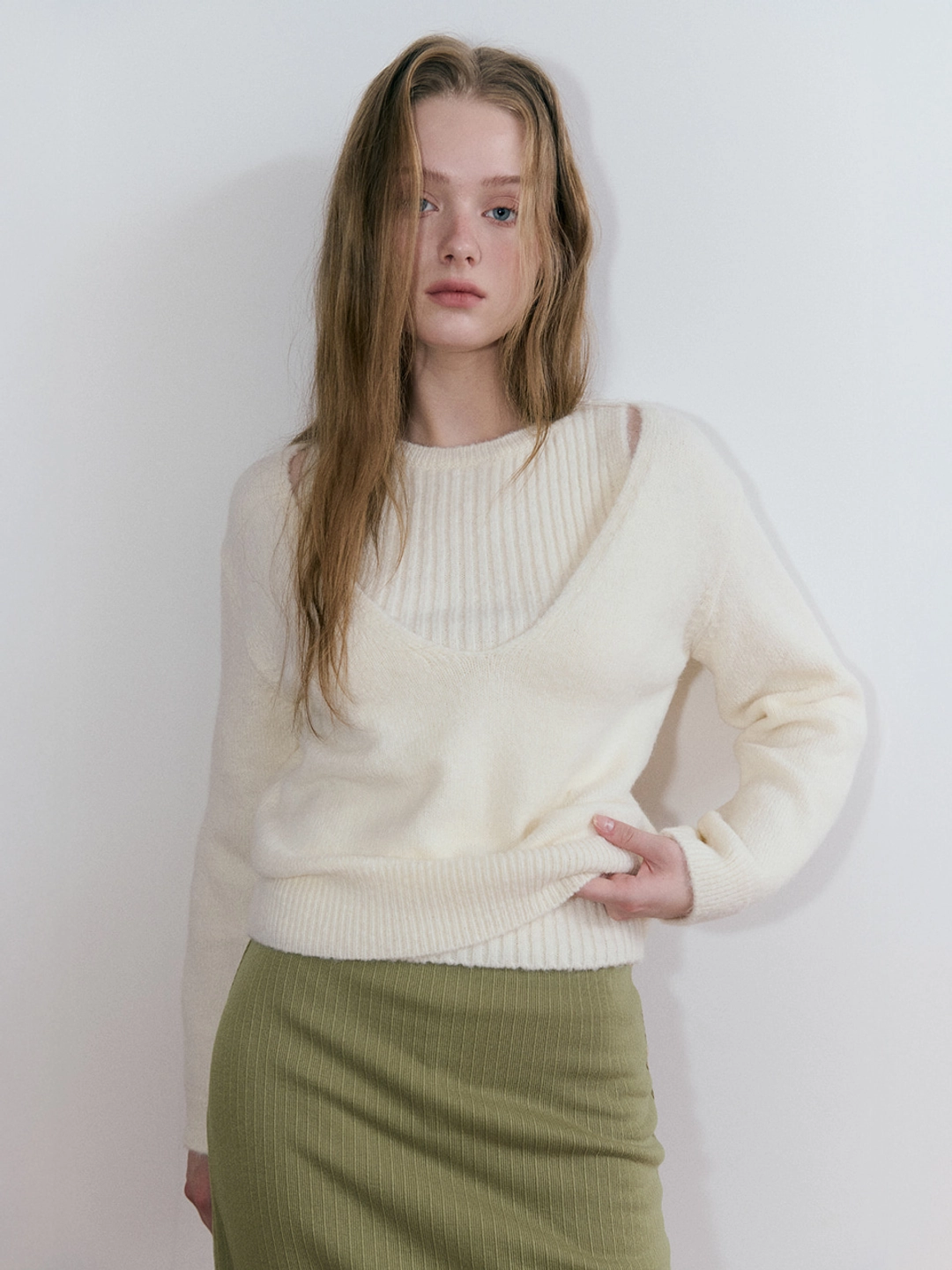 에트몽 Deep V-Neck Knit Set, Ivory 상품 이미지 1