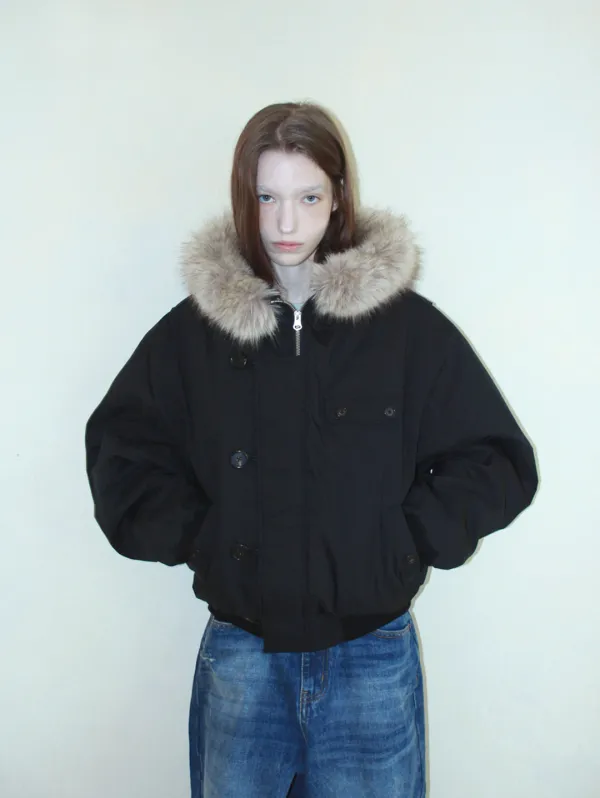 CURVED VOLUME BOMBER JUMPER (BLACK)