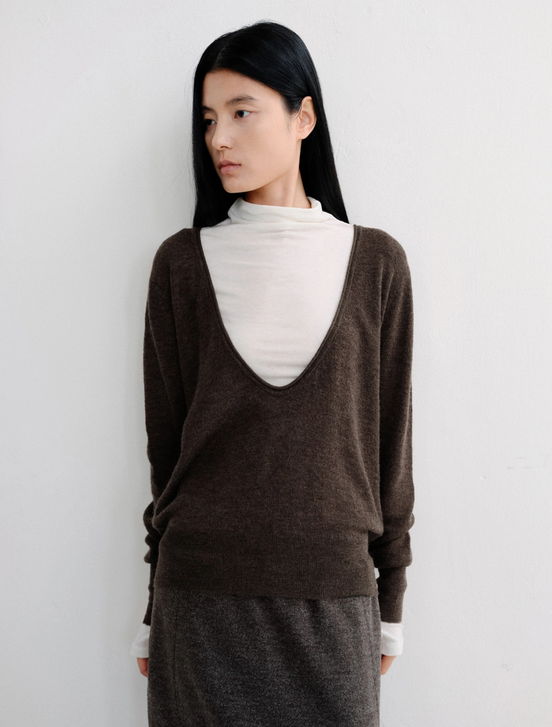 로우타이드 DEEP V NECK WARM KNIT PULLOVER [BROWN] 상품 이미지 1