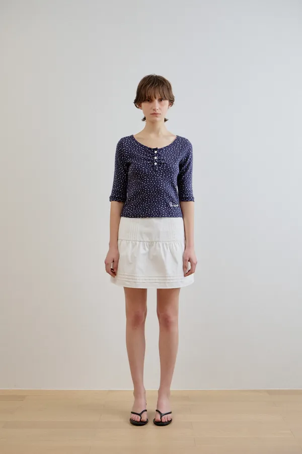 [3차]sophie flower henley neck top_navy