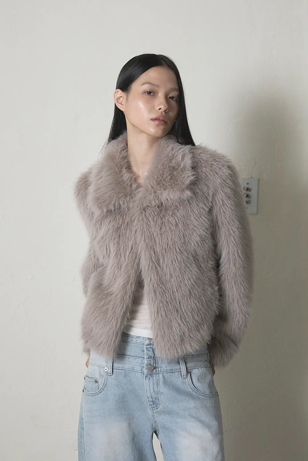 오데스 [10/26 예약 출고] FAUX FUR JACKET - ASH GREY 상품 이미지 2