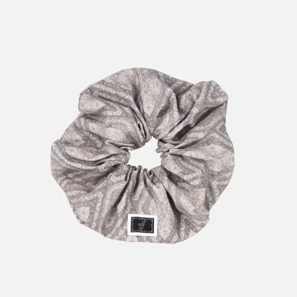 belle scrunchie big-beige
