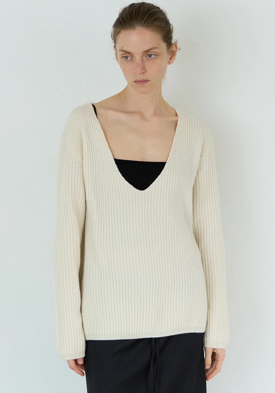 이브세이지 Deep v-neck knit (Ivory) 상품 이미지 2