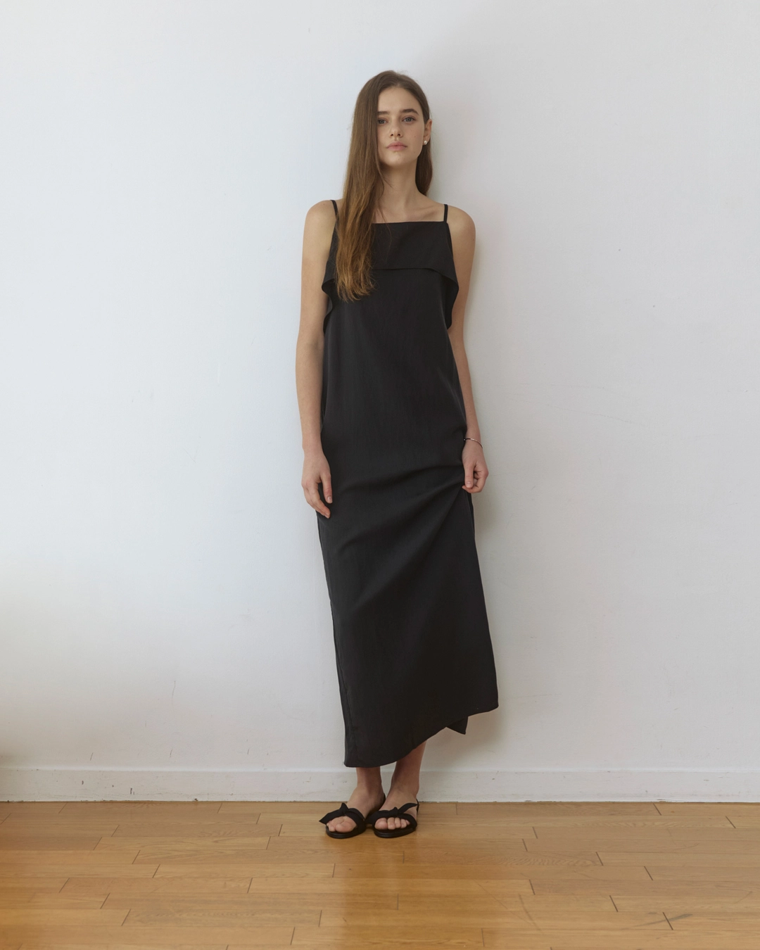 어다울 Ruffle slip long dress - black 상품 이미지 2
