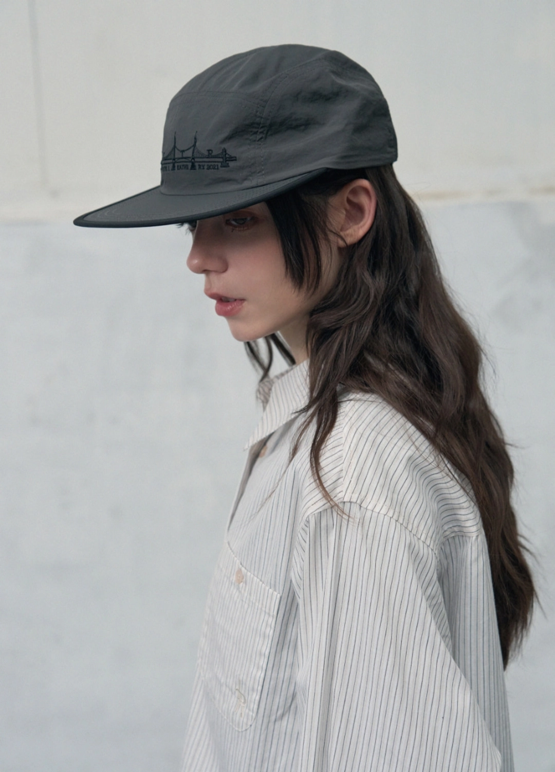 레더리 브릿지 아트웍 나일론 캠프캡 [CHARCOAL] 상품 이미지 1