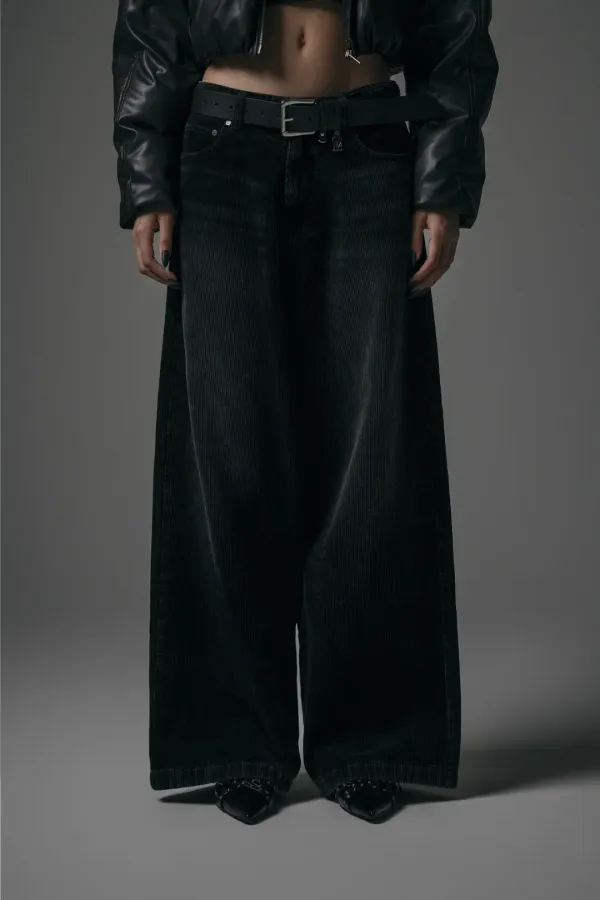 Washing Velour Corduroy Back Pocket Logo Pants [ Black ]