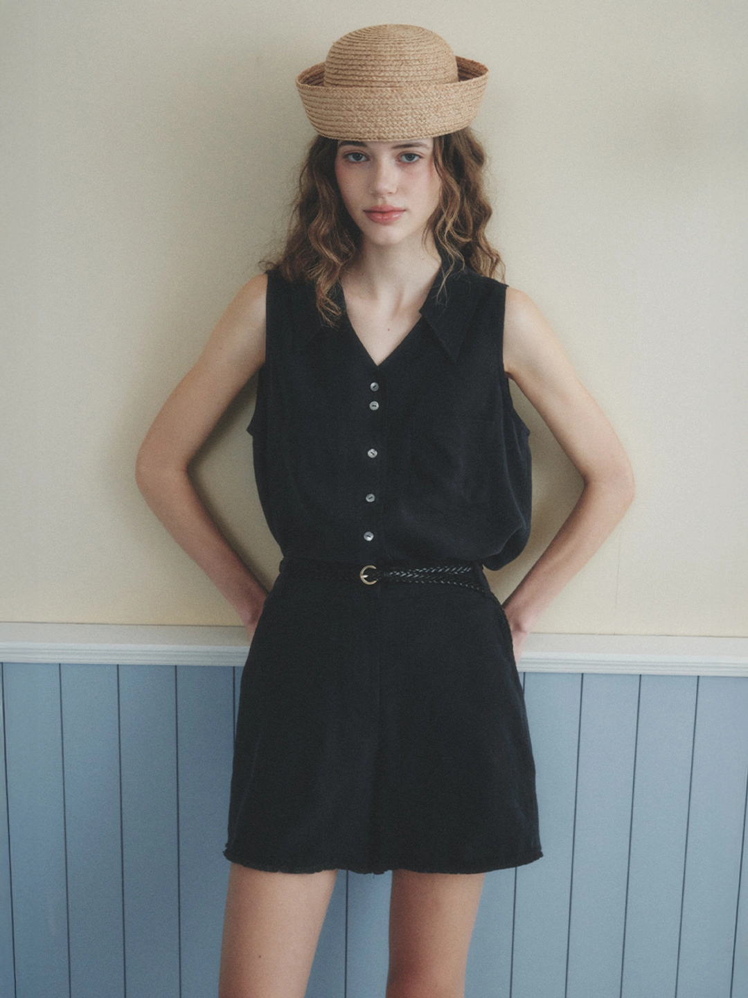 르니나 CARLIN linen belted shorts_navy 상품 이미지 2