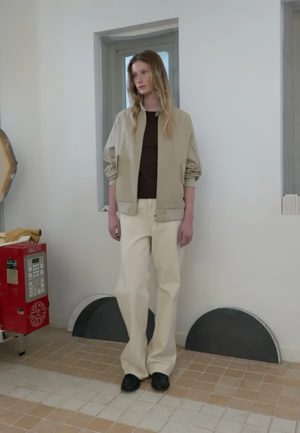Half neck bomber jacket (beige)