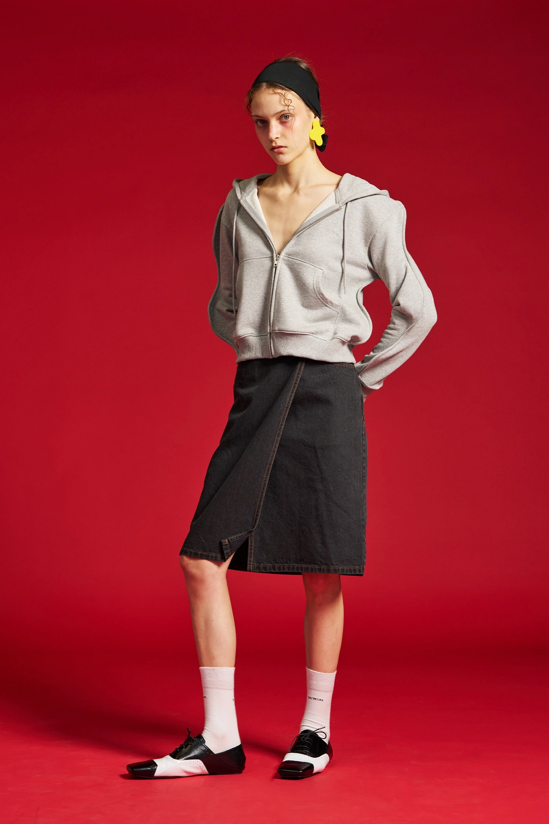 푸쉬버튼 SS26 BLACK WRAP DENIM MIDI SKIRT 상품 이미지 2