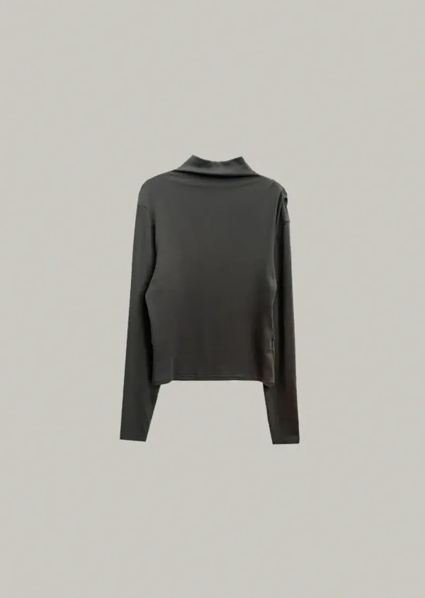unbalance shirring turtle neck tee